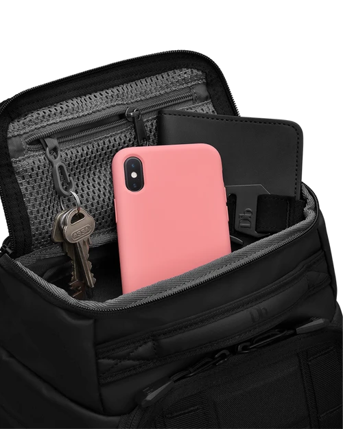 DB BOARD BAGS HUGGER BACKPACK 20L (EX) 8 DB BOARD BAGS HUGGER BACKPACK 20L (EX) - Image 8