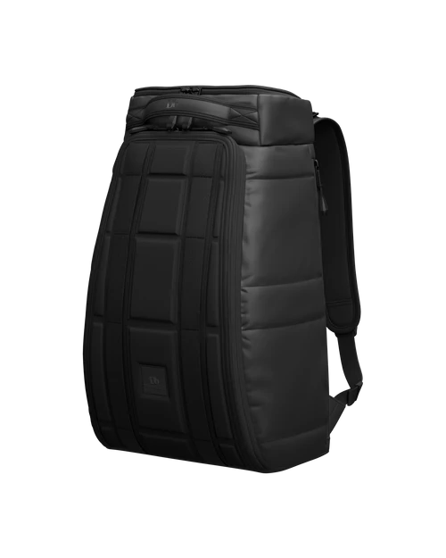 DB BOARD BAGS HUGGER BACKPACK 20L (EX) 1 DB BOARD BAGS HUGGER BACKPACK 20L (EX)